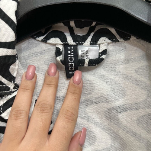H&M short black and white jacket like new