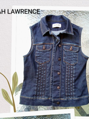 Sarah Lawrence vintage denim vest like new, blue
