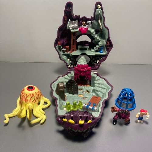 Mighty Max Outwits Cyclops used 100% complete collectible set