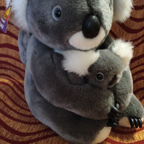 Authentic Sundown Koala plush with mom and 2 babies, new