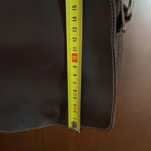 Sabrina leather crossbody bag like new, brown, 4 compartments