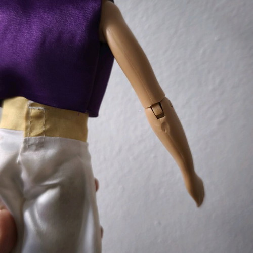 Disney Store Prince Aladdin collectible doll, 32 cm