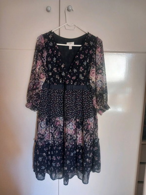 Ann Taylor dress used, blue-lilac floral, size M