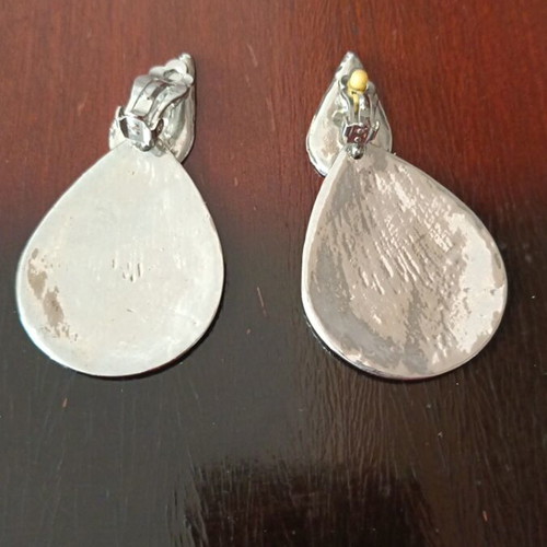 Clip-on earrings new