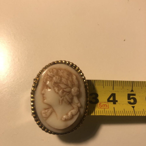 Cameo vintage pin Czechoslovakia 1930-50 used, glass