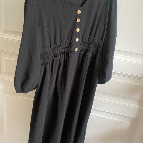 Black dress with buttons like new, size M
