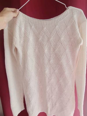 Knitted white