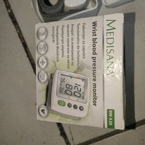 Medisana wrist blood pressure monitor like new