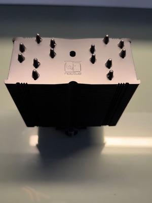 Noctua NH-U12A CPU cooler like new, top air cooling performance