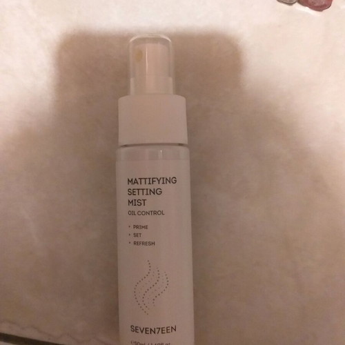 Mattifying Setting Mist Seventeen new