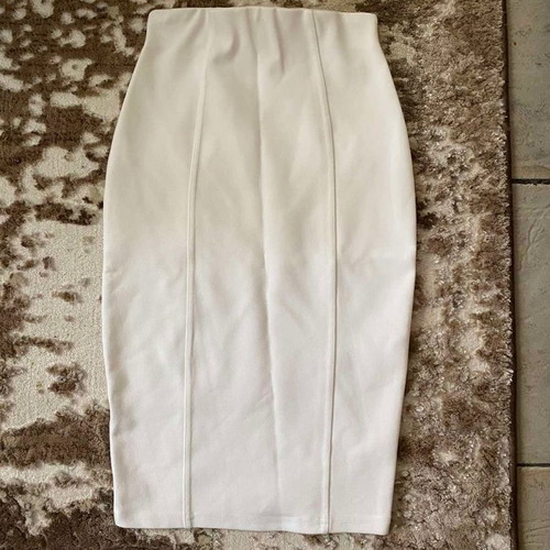 White slim fit skirt used, size small