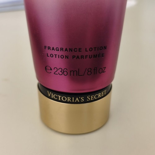Victoria's Secret Pure Seduction fragrance lotion 236ml like new