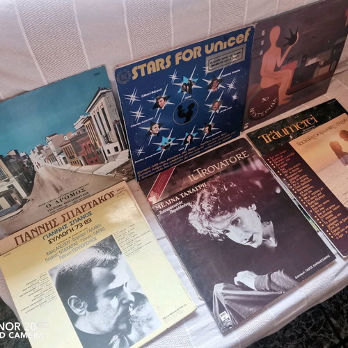 Vinyl records used, pack of 10, 7 Greek and 3 foreign