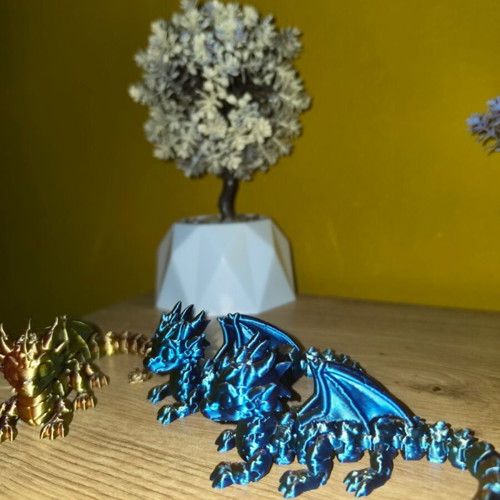 Dragon miniature figure new, detailed fantasy collectible