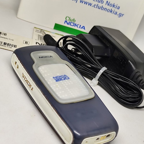 Nokia 2100 Vintage 2003 like new with charger and documents