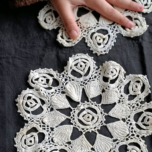 Knitting on one hook used