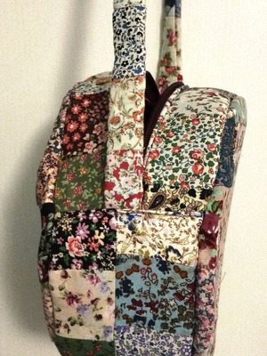 Patchwork Necessaire Handmade, like new, multicolor fabric cylinder bag