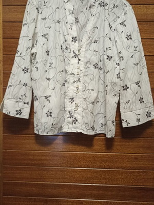 White shirt with black painted flowers size 20 like new