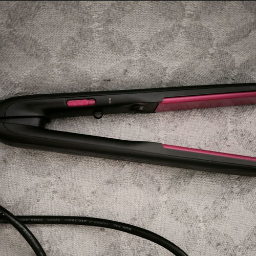 Philips Hair Straightener HP8320 used