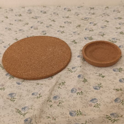 Cork placemats set of 2, round, 18 and 10 cm, new
