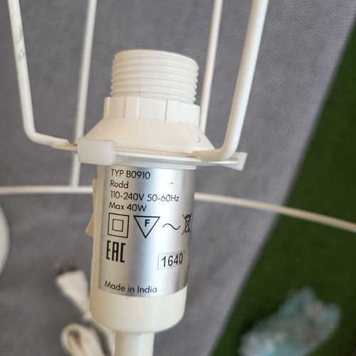 IKEA table lamp set of 2, without fabric shades