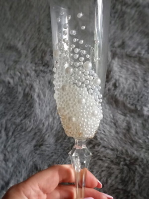 Wedding champagne glasses handmade with pearls, new