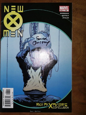 New X-Men #138 used with Frank Quitely signature