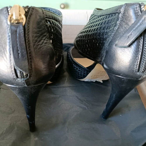 Pinko pumps used, size 39, black and blue