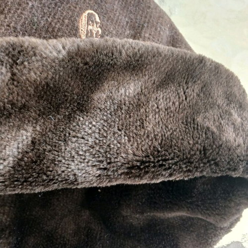 Hat with fur trim like new, brown, Italian