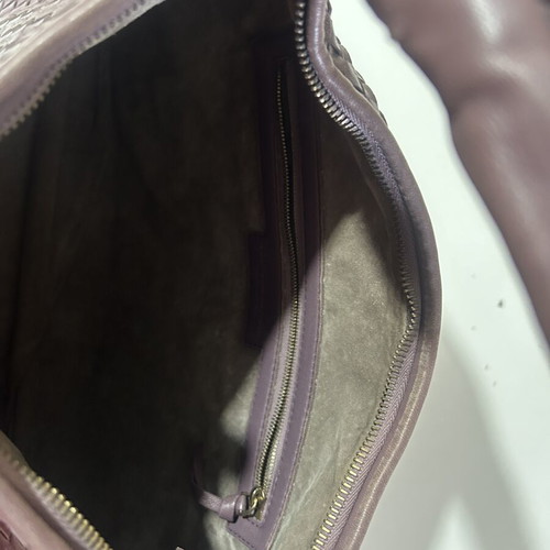 Bottega Veneta shoulder bag like new, purple