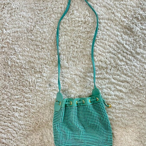 Accessorize Bucket Bag mint green like new, vintage glam