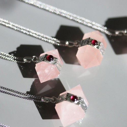 Sweetheart Rose Quartz Crystal Point Boho Necklace new