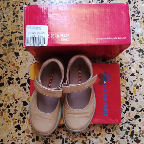 Children's shoes