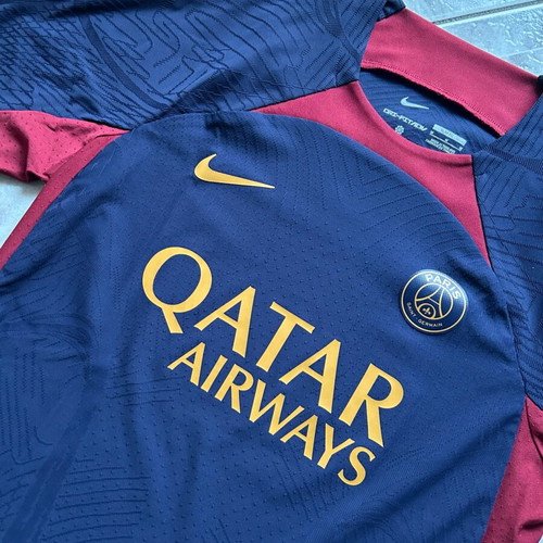 Nike PSG football jersey like new