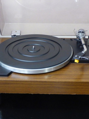 Πικάπ Kenwood KP-1022 μεταχειρισμένο με ξύλινο plinth και full manual λειτουργία