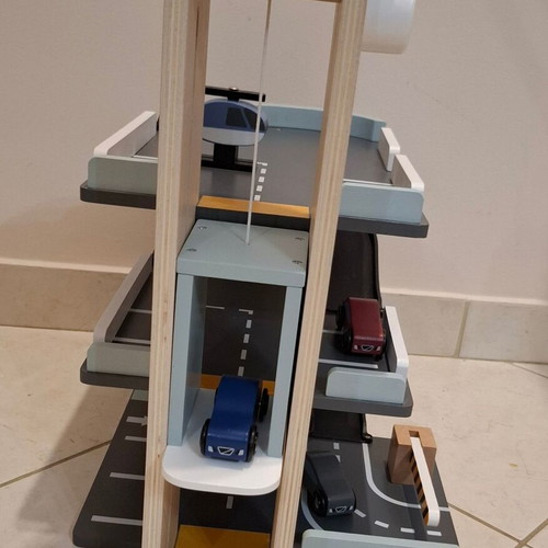 Wooden Parking Garage with 3 Levels kids concept like new