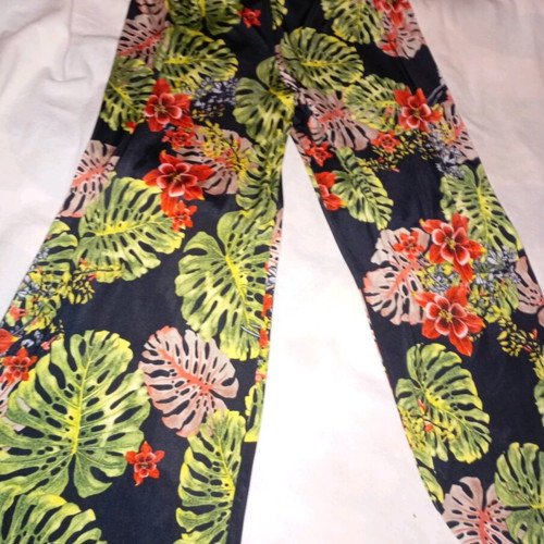 Celestino women's flare pants like new, black and green, size L