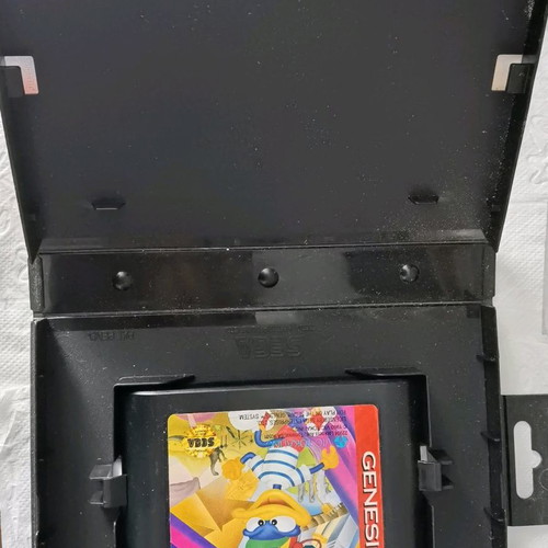 Sega Genesis Socket used, in good condition without manual