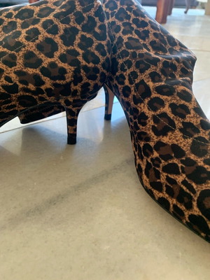 Zara boots like new, leopard pattern, size 41.5