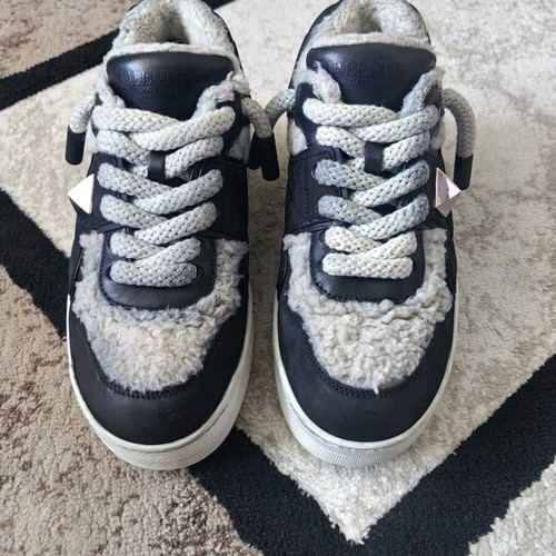 Valentino sport shoes used, size 38, rare model