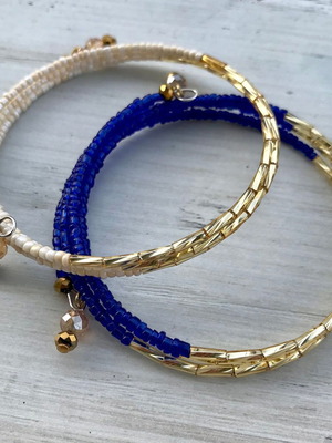 Set of 2 blue white gold bracelets new with beads