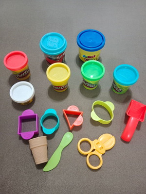 Play-Doh modeling clay set used with tools