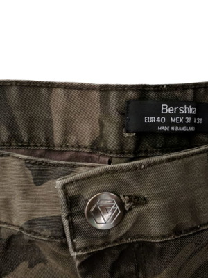 Βερμούδα Bershka Νο.40 καινούργιο