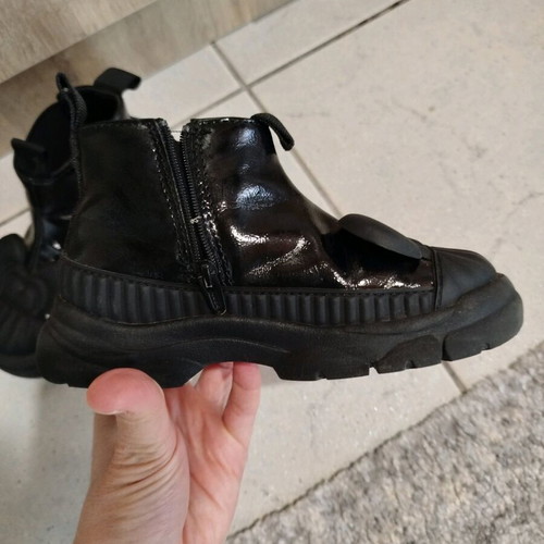 Zara kids boots size 26 like new, black Disney