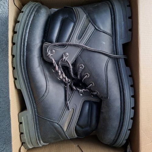 Boots size 44 like new, gray with inner lining