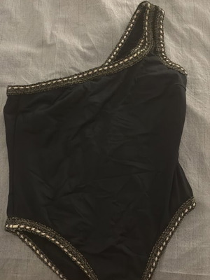 Lida one-piece swimsuit black, like new, size L