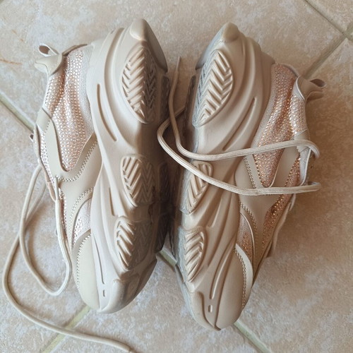 Renato Garini sneakers size 37 beige with rose gold studs like new