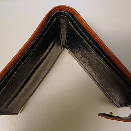 Wallet unused, black and brown