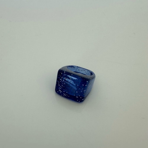 Acrylic ring new blue, suitable for the beach