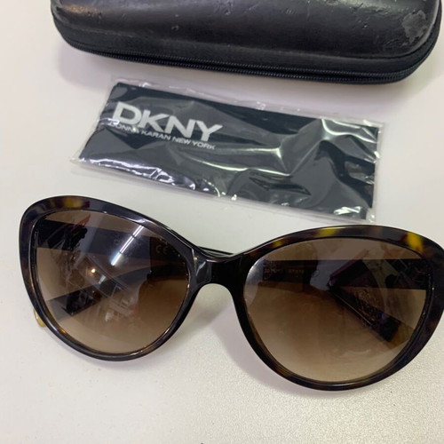 DKNY sunglasses like new, tortoise shell